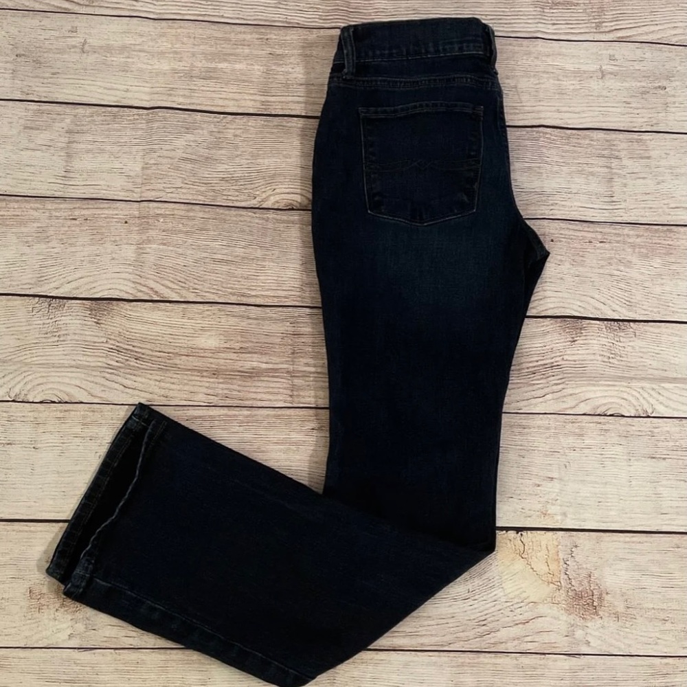 Lucky Brand dark wash Jeans size 27